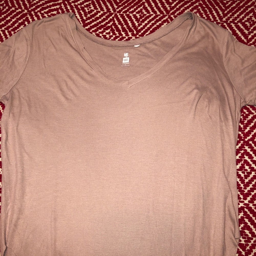 Really pretty light rose shirt